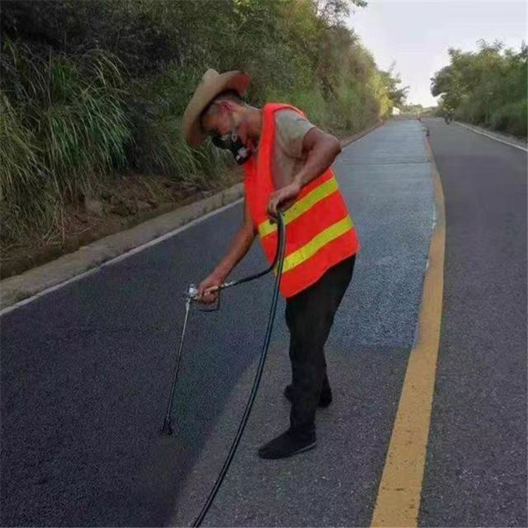 无锡 彩色防滑路面的底涂是保障路面附着力