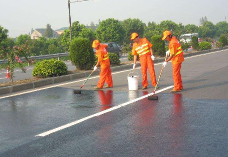 无锡 彩色路面喷漆维修改色的使用寿命有多长？