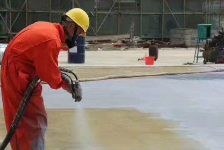 无锡彩色路面喷涂是一种为路面